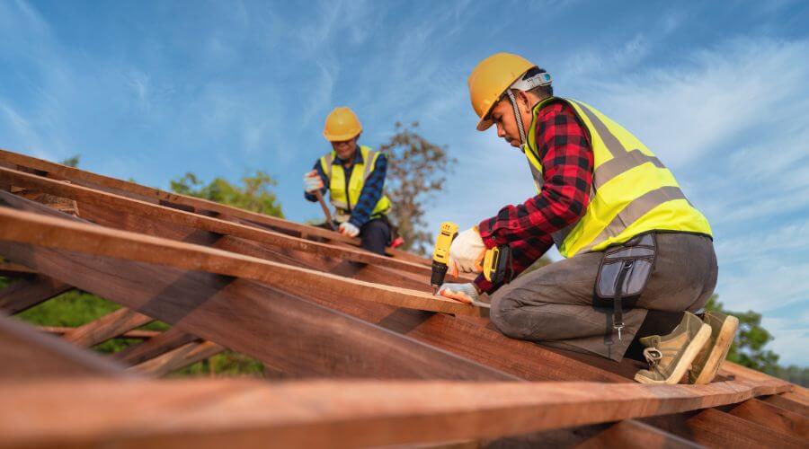 Professional Flat Roofing Installation services in Akron, OH